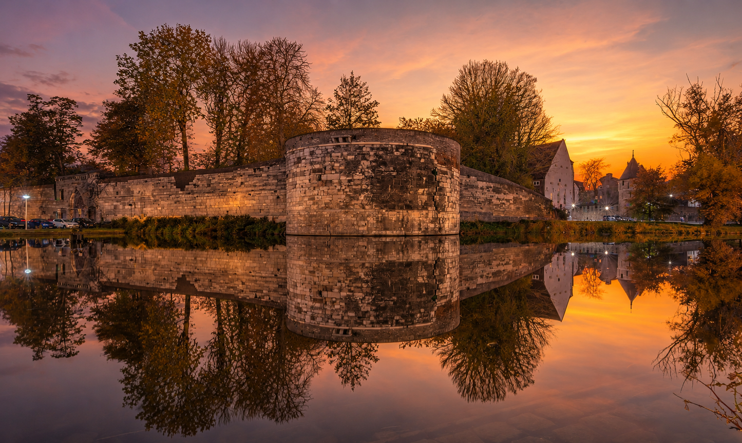 Weerspiegeling in het Stadspark in Maastricht